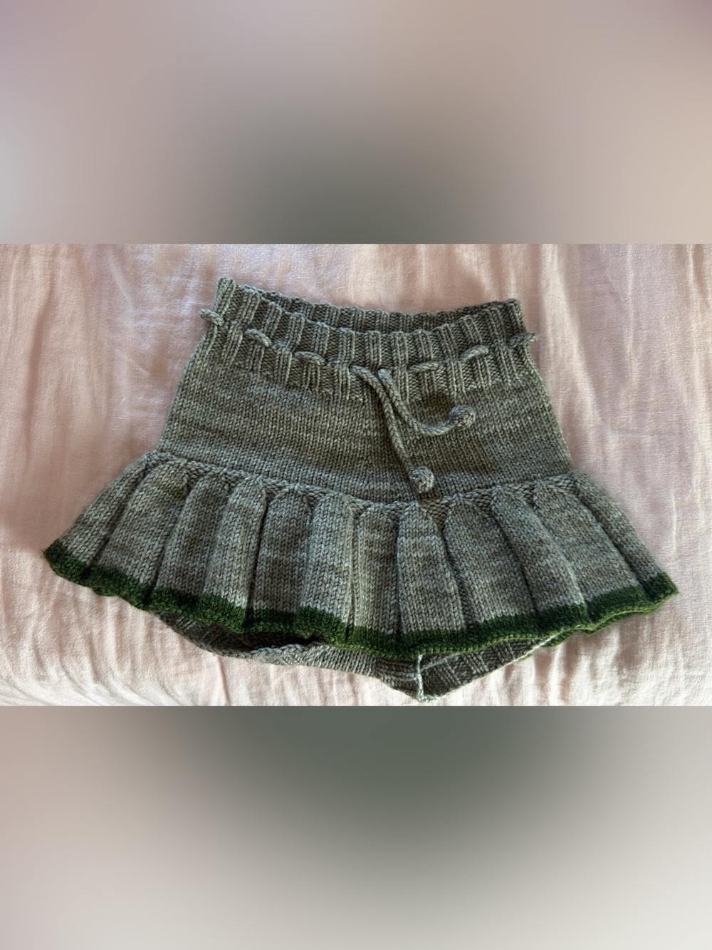 Misha Puff Knit Pleated Skort EUC